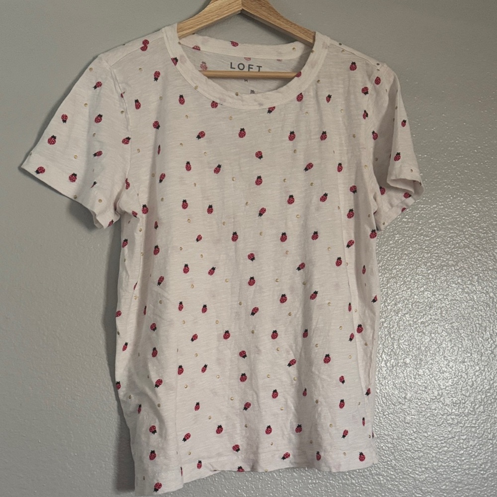 LOFT Cream Tee with Red Pattern